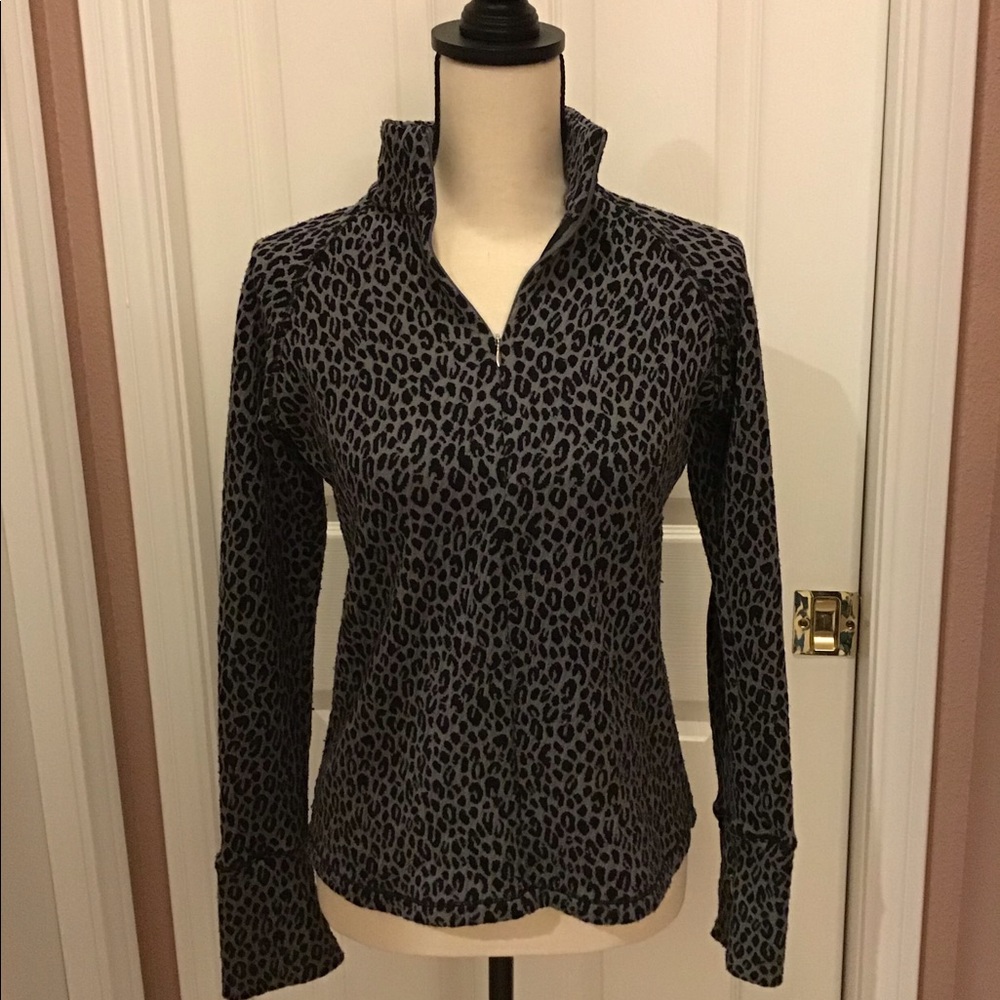 Lucy Pullover Sweatshirt with front zipper